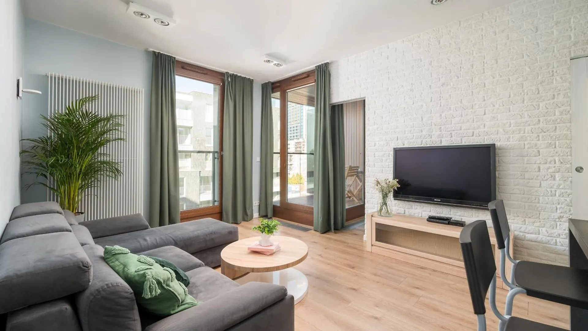 Go Apartments Варшава Польша